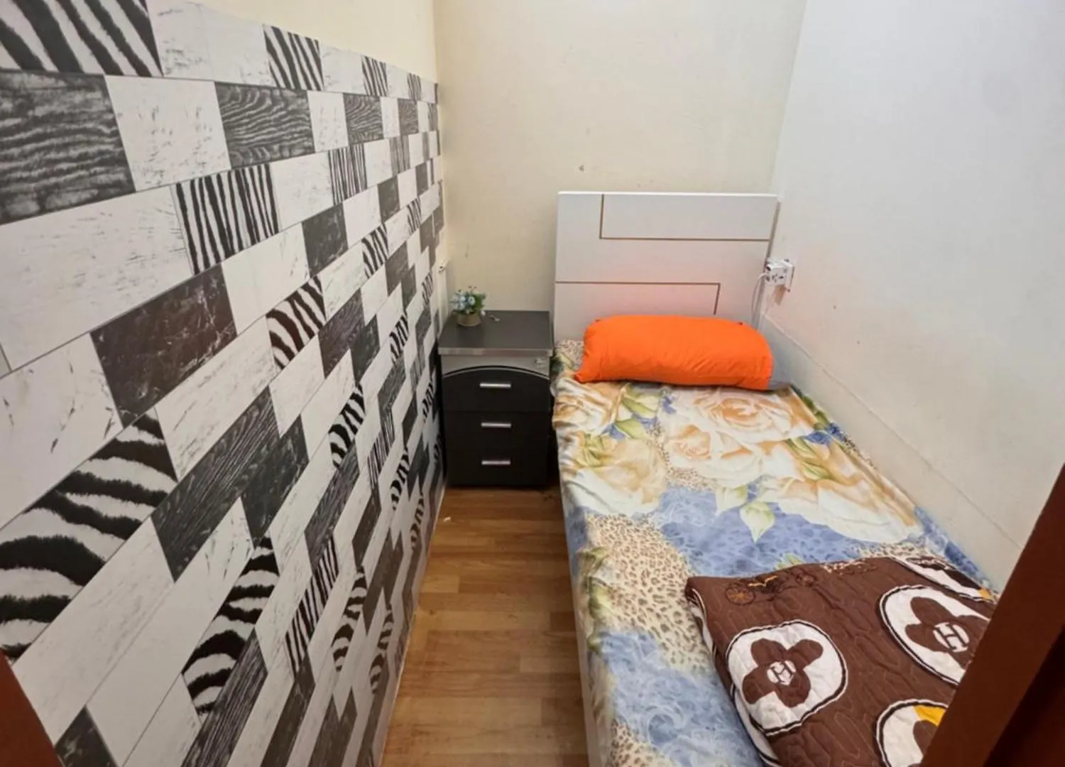 Homestay Tariq Home Stay Dubai United Arab Emirates